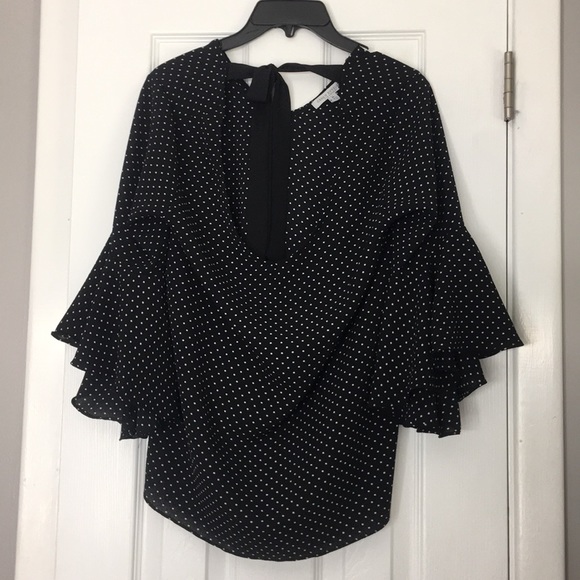 Fun polka dot top - Picture 2 of 2